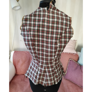 Viktorianische Bluse nähen 1896 - fertig genähtes Vorderteil Rückseite