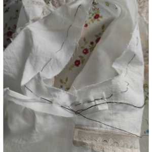 Armloch versäubern mit Schrägband