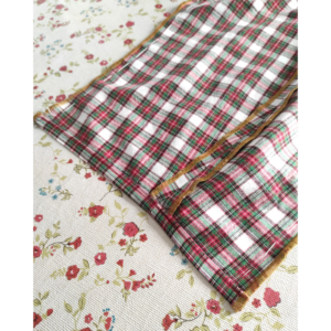 Ärmelbündchen umschlagen und nähen