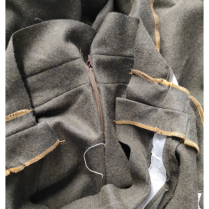 5-Bahnen-Rock Edwardianisch Nähanleitung - Heftfaden beim Reißverschluss entfernen