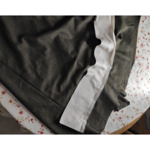 5-Bahnen-Rock Edwardianisch Nähanleitung - Stoffstreifen an Saum heften