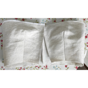 Bustier nähen ohne Schnittmuster - fertig angenähtes Haken und Ösenband