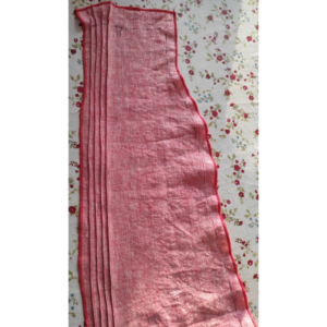 7-Bahnen-Rock 1902 nähen - 4 Biesen an der vorderen seitlichen Rockbahn sind fertig