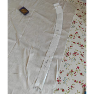 7-Bahnen-Rock 1902 nähen - Schablone für den Saum auf Stoff übertragen