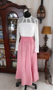 7-Bahnen-Rock 1902 nähen - fertig mit Bluse