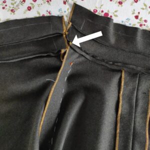 5-Bahnen-Rock Edwardianisch Nähanleitung - Seitenbahnen schließen