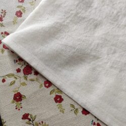 Historisches Unterhemd mit schmalen Biesen - Saum nähen