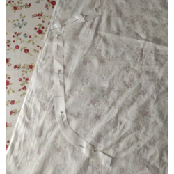 Historisches Unterhemd mit schmalen Biesen - Belegschablone auf Stoff übertragen